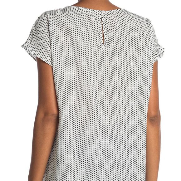 Pleione Printed Cap Sleeve High/Low Top - Picture 2 of 5